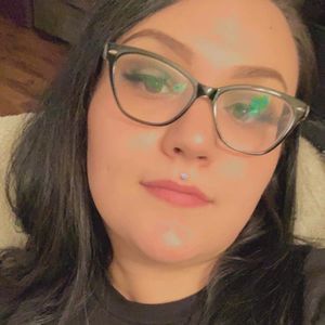 Meet your Posher, Laurel